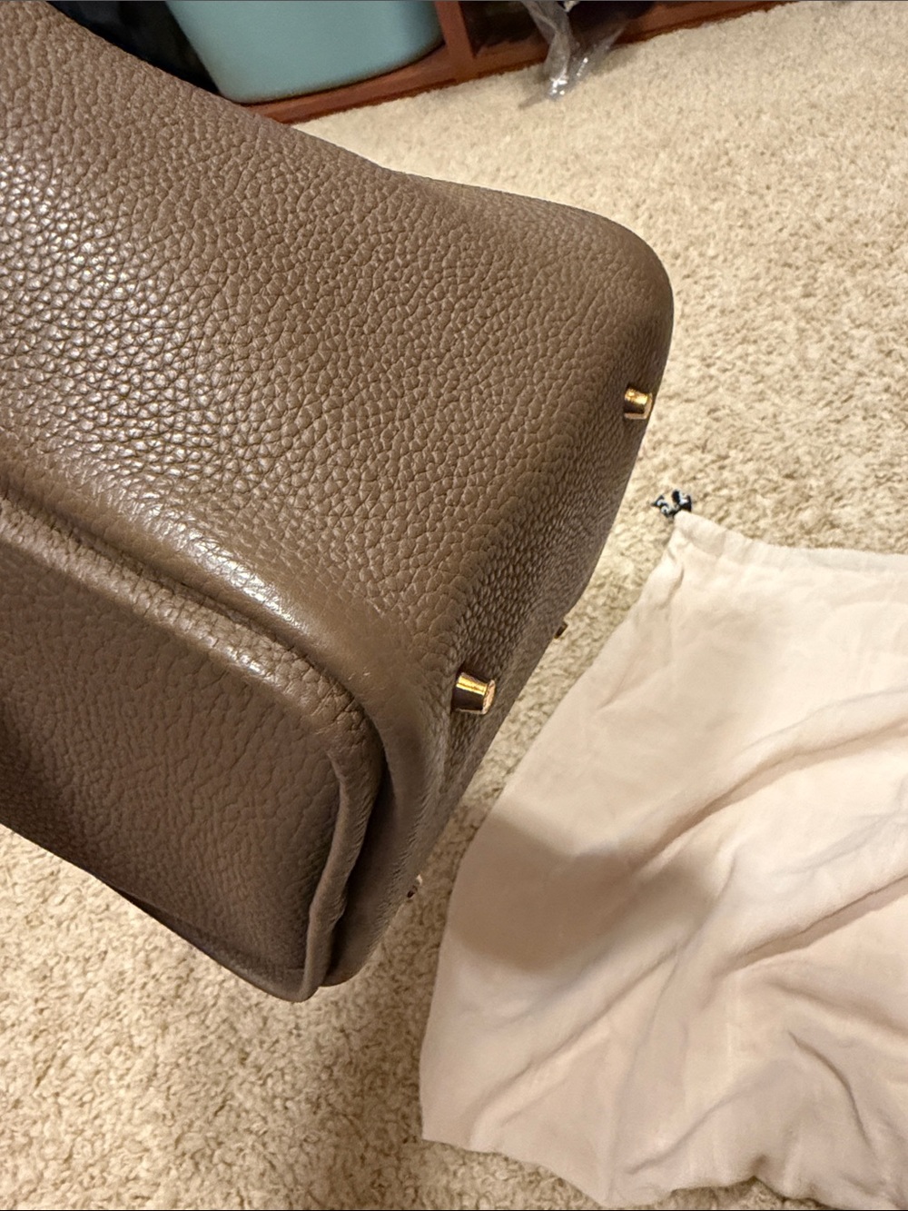 Songmont Pebbled Leather tote Bag in Taupe - Picture 2 of 7